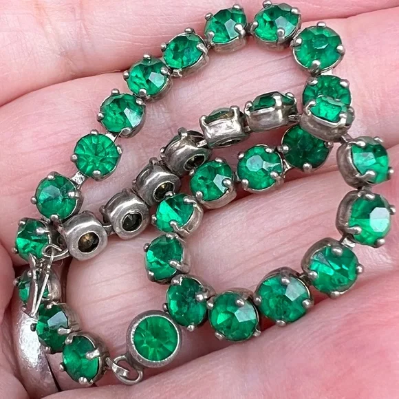 VINTAGE ART DECO STERLING SILVER EMERALD GREEN RHINESTONES TENNIS BRACELET
